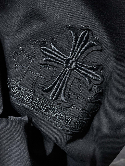 クロムハーツ 馬蹄サンスクリットアップリケ半袖Tシャツ