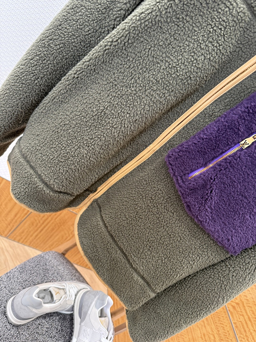 ルイヴィトンスーパーコピー カラーブロックのラムウールスタンドカラージップアップジャケット