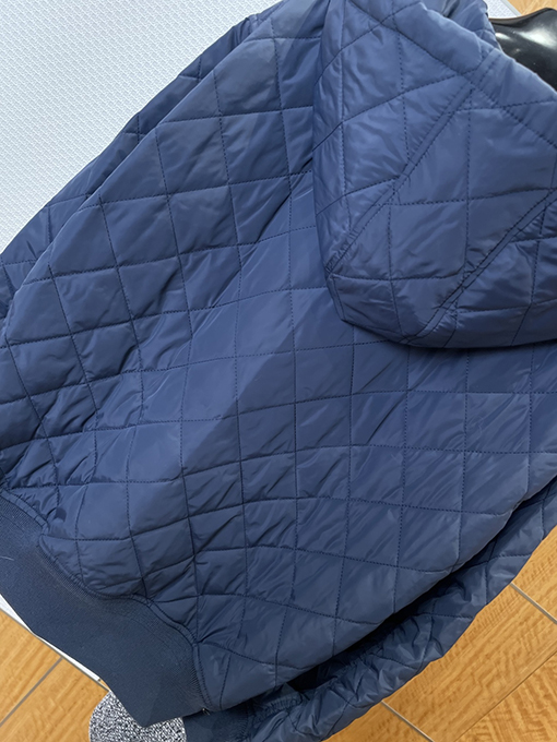 プラダ ダイヤモンド柄フード付きコットンジャケット