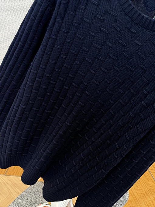 プラダコピー 三角形の竹編みクルーネックセーター