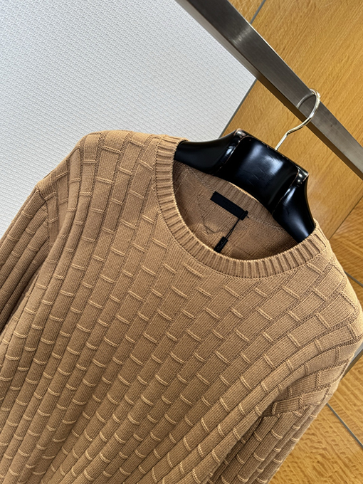 プラダコピー 三角形の竹編みクルーネックセーター