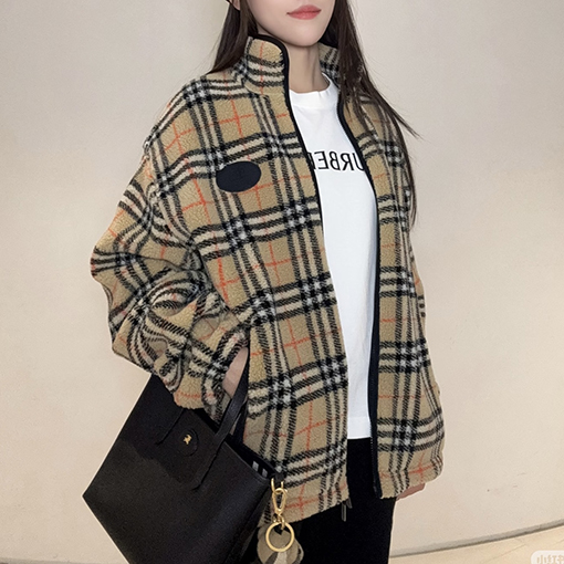 バーバリー チェック柄ラムウールジップアップジャケット