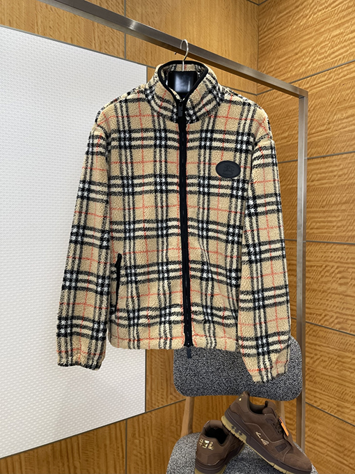 バーバリー チェック柄ラムウールジップアップジャケット
