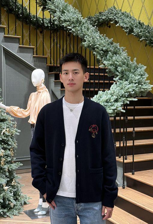 グッチ 新年のランタン刺繍ニットカーディガン