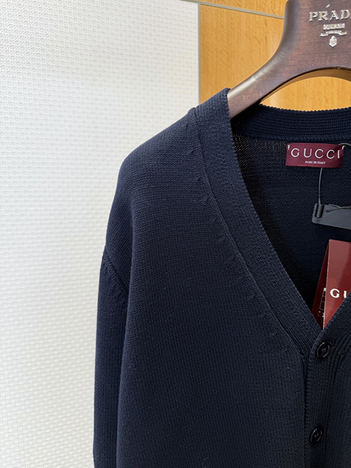 グッチ 新年のランタン刺繍ニットカーディガン