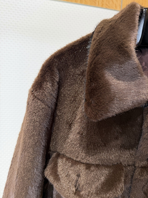 ルイヴィトンスーパーコピー ミンクファーカラージャケット