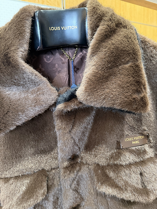ルイヴィトンスーパーコピー ミンクファーカラージャケット