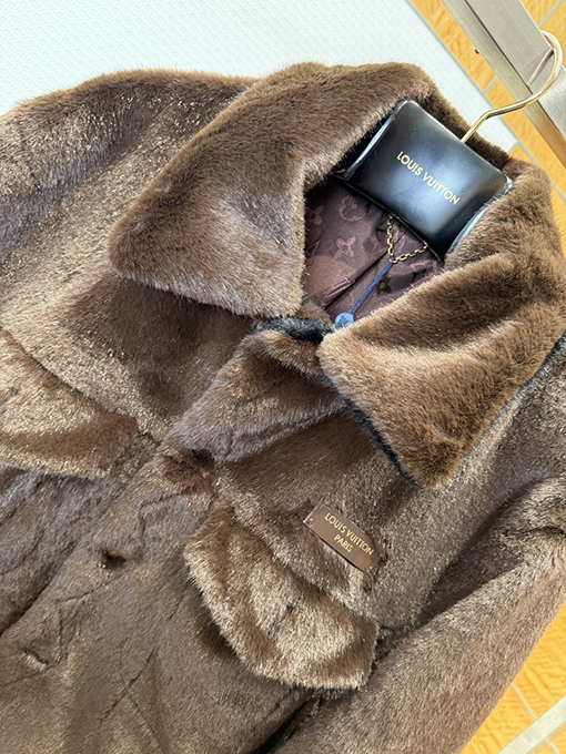ルイヴィトンスーパーコピー ミンクファーカラージャケット