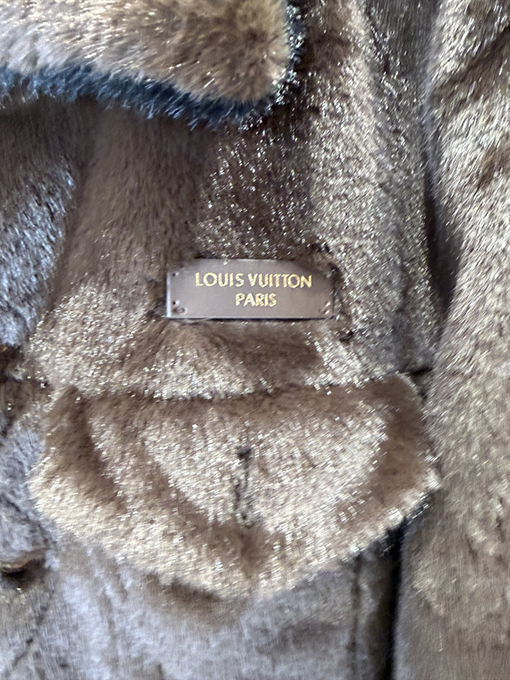 ルイヴィトンスーパーコピー ミンクファーカラージャケット