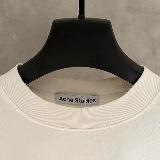 アクネストゥディオズ Acne Studios 新モデル刺繍半袖Tシャツ