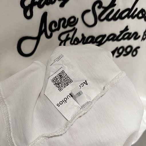 アクネストゥディオズ Acne Studios 新モデル刺繍半袖Tシャツ