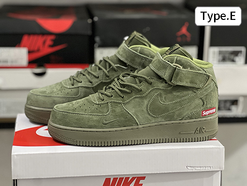 シュプリーム X ナイキ AF1 ミッドトップスニーカー