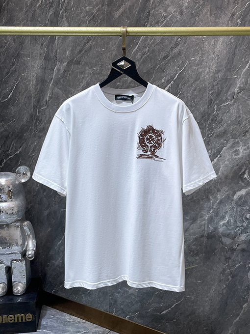 クロムハーツ ウォッシュとダメージをしたクラシックな馬蹄刺繍の半袖Tシャツ