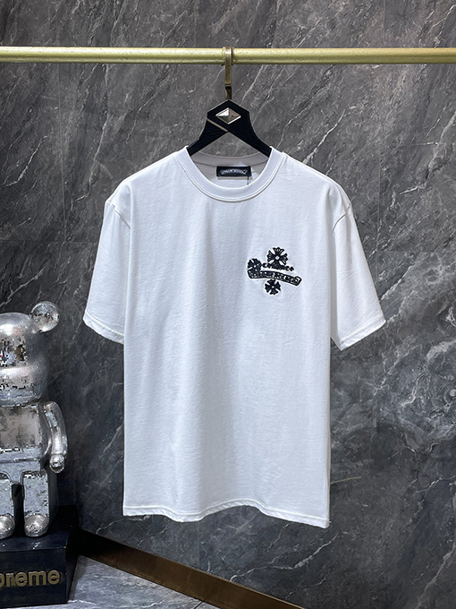 クロムハーツ 馬蹄とサンスクリット十字の刺繍が施された半袖Tシャツ