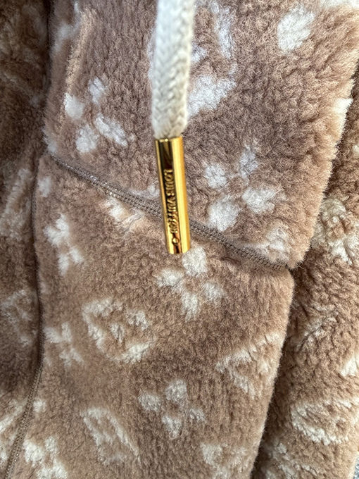 ルイヴィトン モノグラムのスタンドカラージャケット