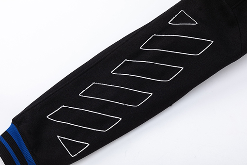 オフホワイト off white 刺繍入りベースボールジャケット