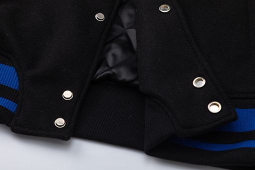 オフホワイト off white 刺繍入りベースボールジャケット