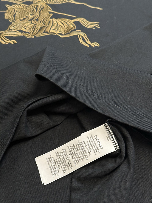 バーバリー BURBERRY 馬上騎士ロゴ刺繍半袖Tシャツ