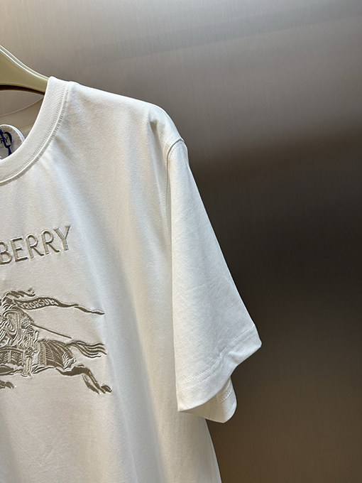 バーバリー BURBERRY 馬上騎士ロゴ刺繍半袖Tシャツ