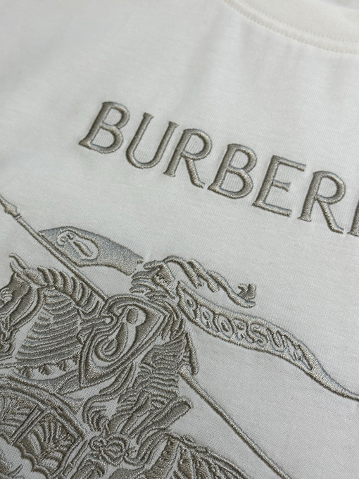 バーバリー BURBERRY 馬上騎士ロゴ刺繍半袖Tシャツ