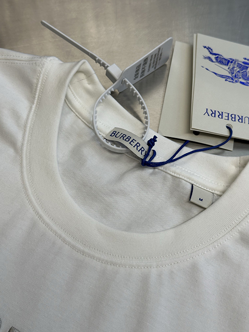 バーバリー BURBERRY 馬上騎士ロゴ刺繍半袖Tシャツ