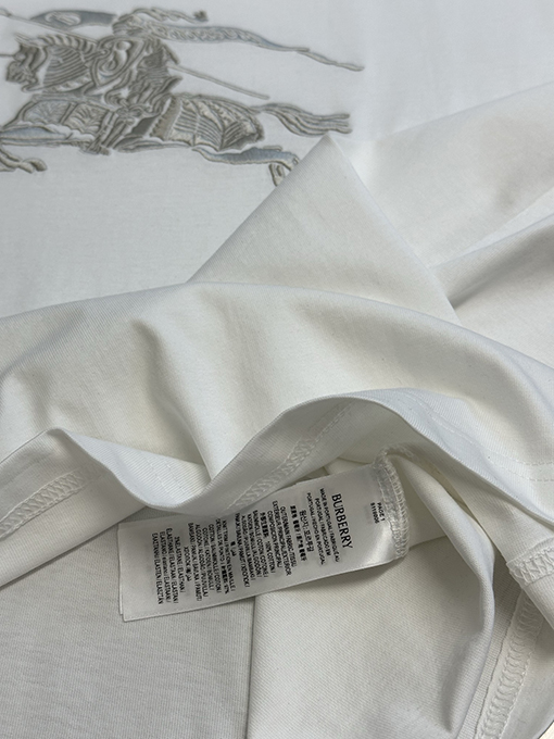 バーバリー BURBERRY 馬上騎士ロゴ刺繍半袖Tシャツ