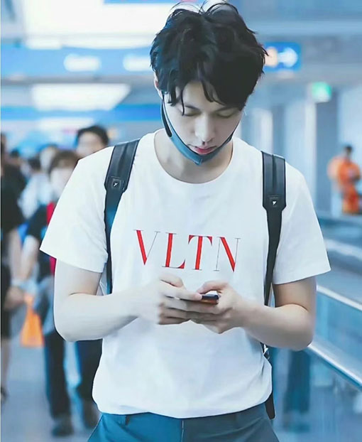 ヴァレンティノ VALENTINO レターロゴプリント半袖Tシャツ