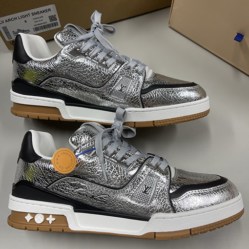 ルイヴィトンスーパーコピー LV Trainer Sneaker 新モデルカップルスニーカー