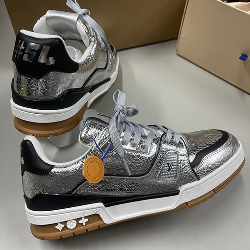 ルイヴィトンスーパーコピー LV Trainer Sneaker 新モデルカップルスニーカー