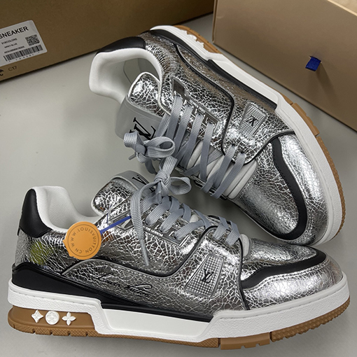 ルイヴィトンスーパーコピー LV Trainer Sneaker 新モデルカップルスニーカー