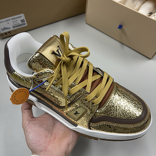 ルイヴィトンスーパーコピー LV Trainer Sneaker 新モデルカップルスニーカー