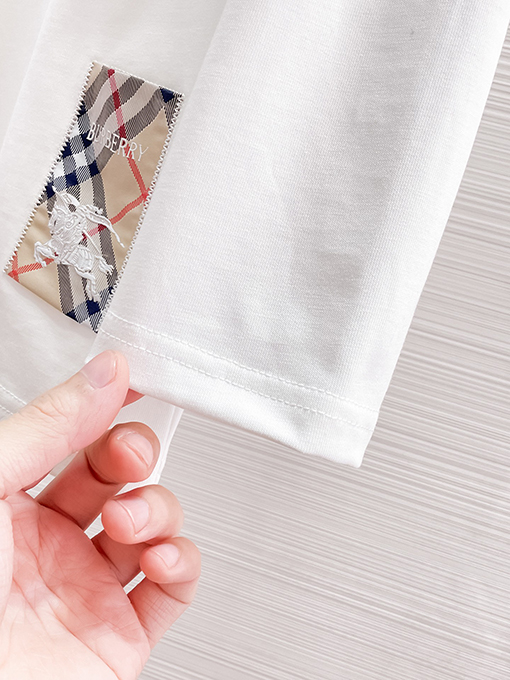 バーバリー Burberry 新しいクラシックのシンプルな長袖シャツ