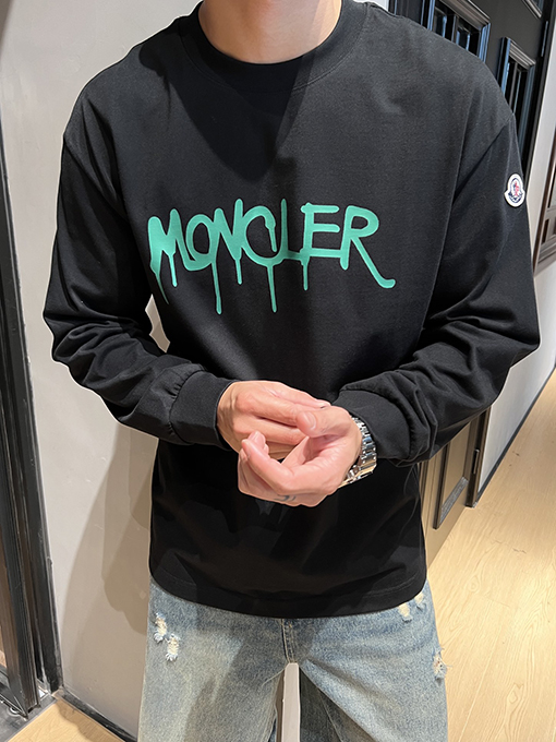 モンクレール Moncler 新モデルロゴプリント長袖シャツ