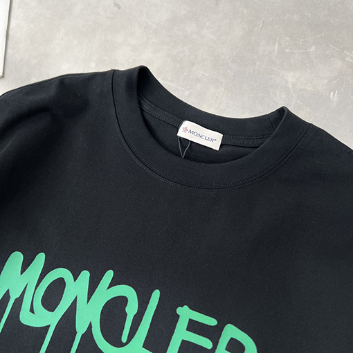 モンクレール Moncler 新モデルロゴプリント長袖シャツ