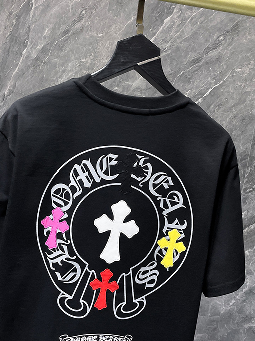 クロムハーツ カラフルなクロス柄のレザーサンスクリットホースシュー半袖Tシャツ