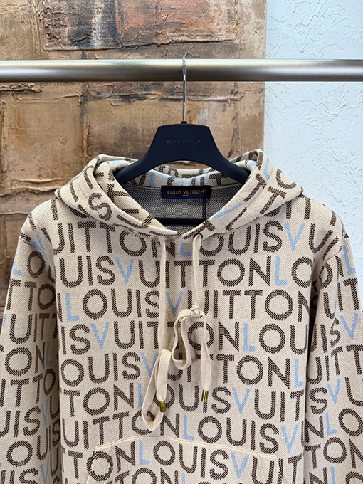 ルイヴィトンスーパーコピー レタージャカードパーカー