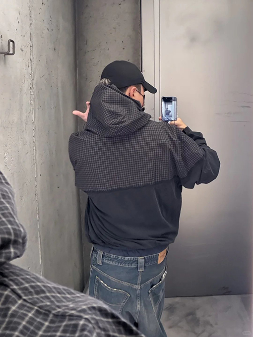 バレンシアガ BALENCIAGA チェック柄パッチワークのダメージフード付きスウェットシャツジャケット