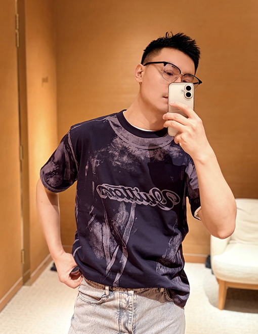 ルイヴィトン レタープリント半袖Tシャツ