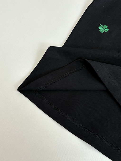 ディオール 四つ葉のクローバー刺繍半袖Tシャツ