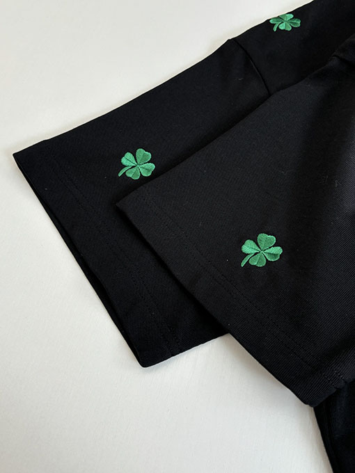 ディオール 四つ葉のクローバー刺繍半袖Tシャツ