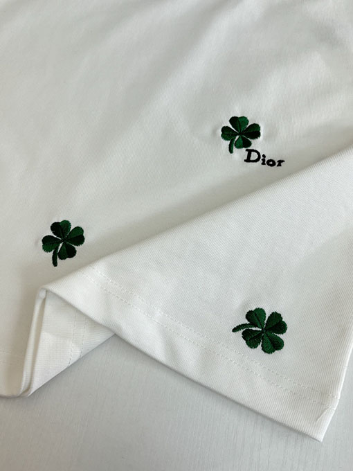 ディオール 四つ葉のクローバー刺繍半袖Tシャツ