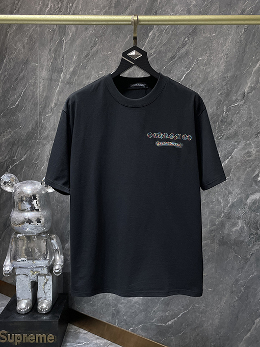 クロムハーツコピー 重なり合うカラフルな十字架サンスクリット刺繍半袖Tシャツ