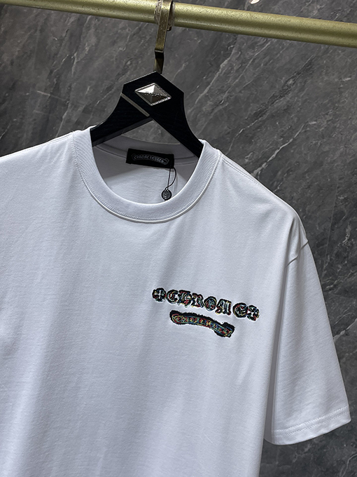 クロムハーツコピー 重なり合うカラフルな十字架サンスクリット刺繍半袖Tシャツ