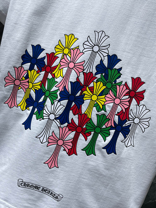 クロムハーツ クラシックなスクロールレターのカラフルなクロスフローラル半袖Tシャツ