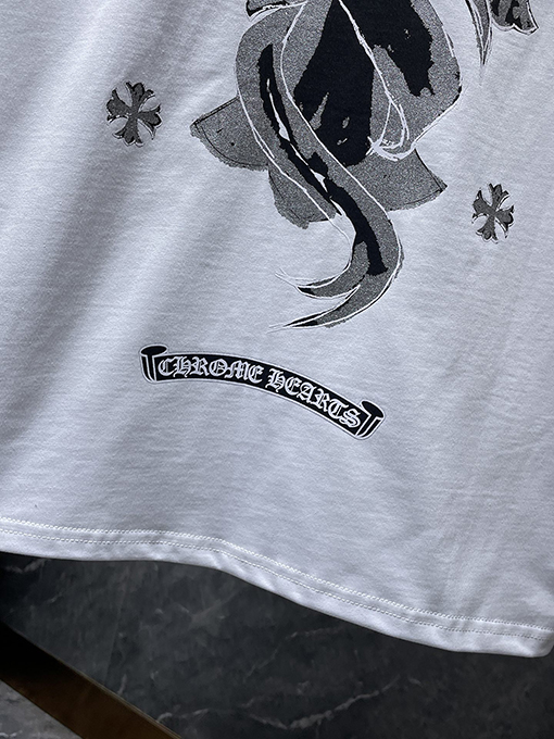 クロムハーツスーパーコピー 重なりう鉄十字サンスクリット半袖Tシャツ