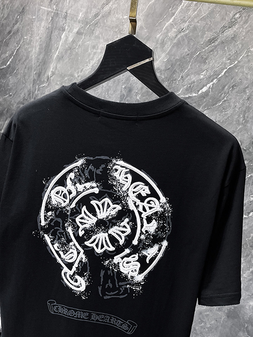 クロムハーツ サンスクリットのハンドメイドクロスボタンフォームコーティング半袖Tシャツ