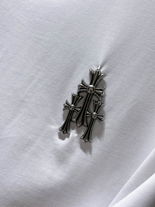 クロムハーツ サンスクリットのハンドメイドクロスボタンフォームコーティング半袖Tシャツ