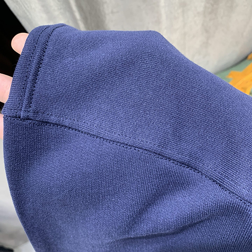 ヴェトモン VETEMENTS 刺繍り16XLクルーネックスウェットシャツ