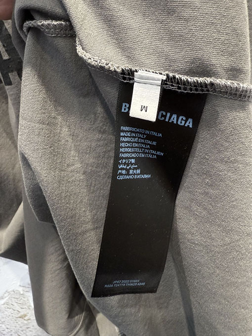 バレンシアガ human being プリント文字のダメージをしたイレギュラーヘムのシリーズ半袖Tシャツ