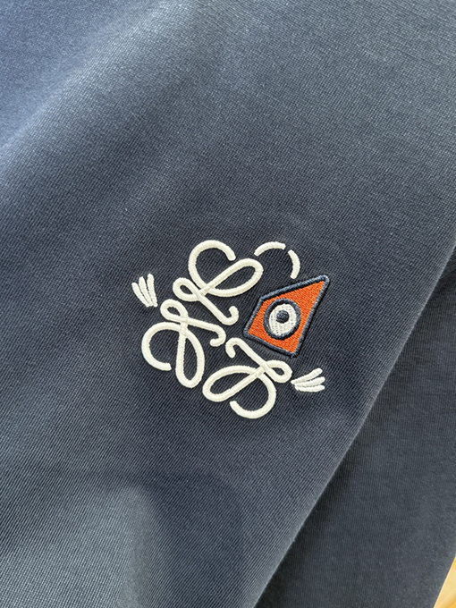 ロエベコピー ロゴ刺繍クルーネック半袖Tシャツ